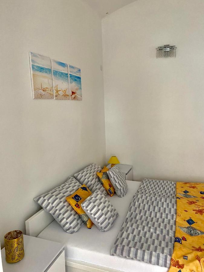 Grande Familia Apartman Apartment Eger Exterior photo